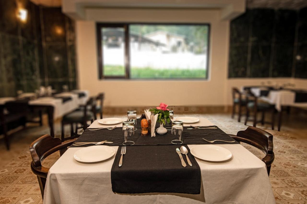 Langdale Manor Hotel Nainital Bagian luar foto