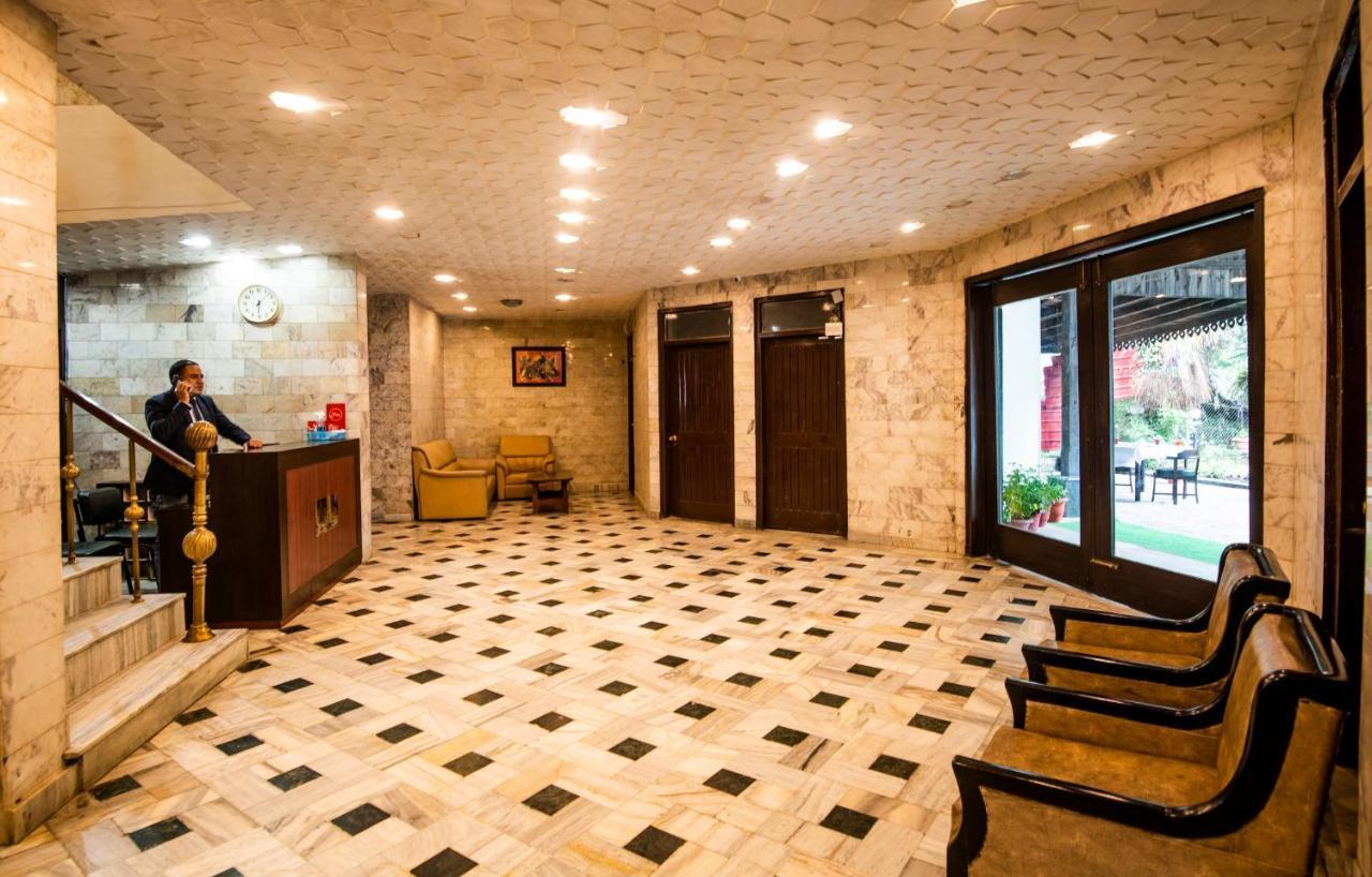 Langdale Manor Hotel Nainital Bagian luar foto
