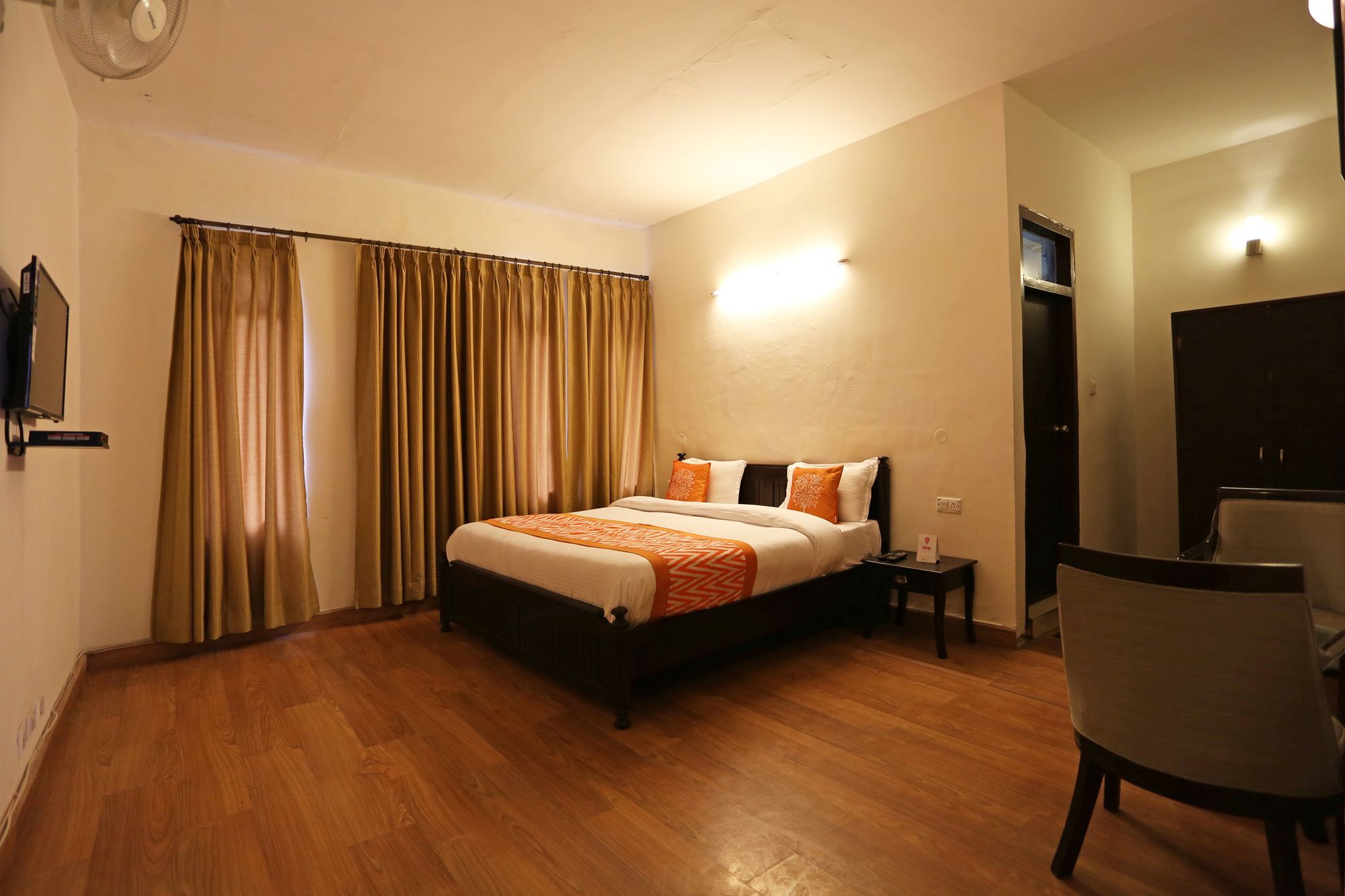 Langdale Manor Hotel Nainital Bagian luar foto