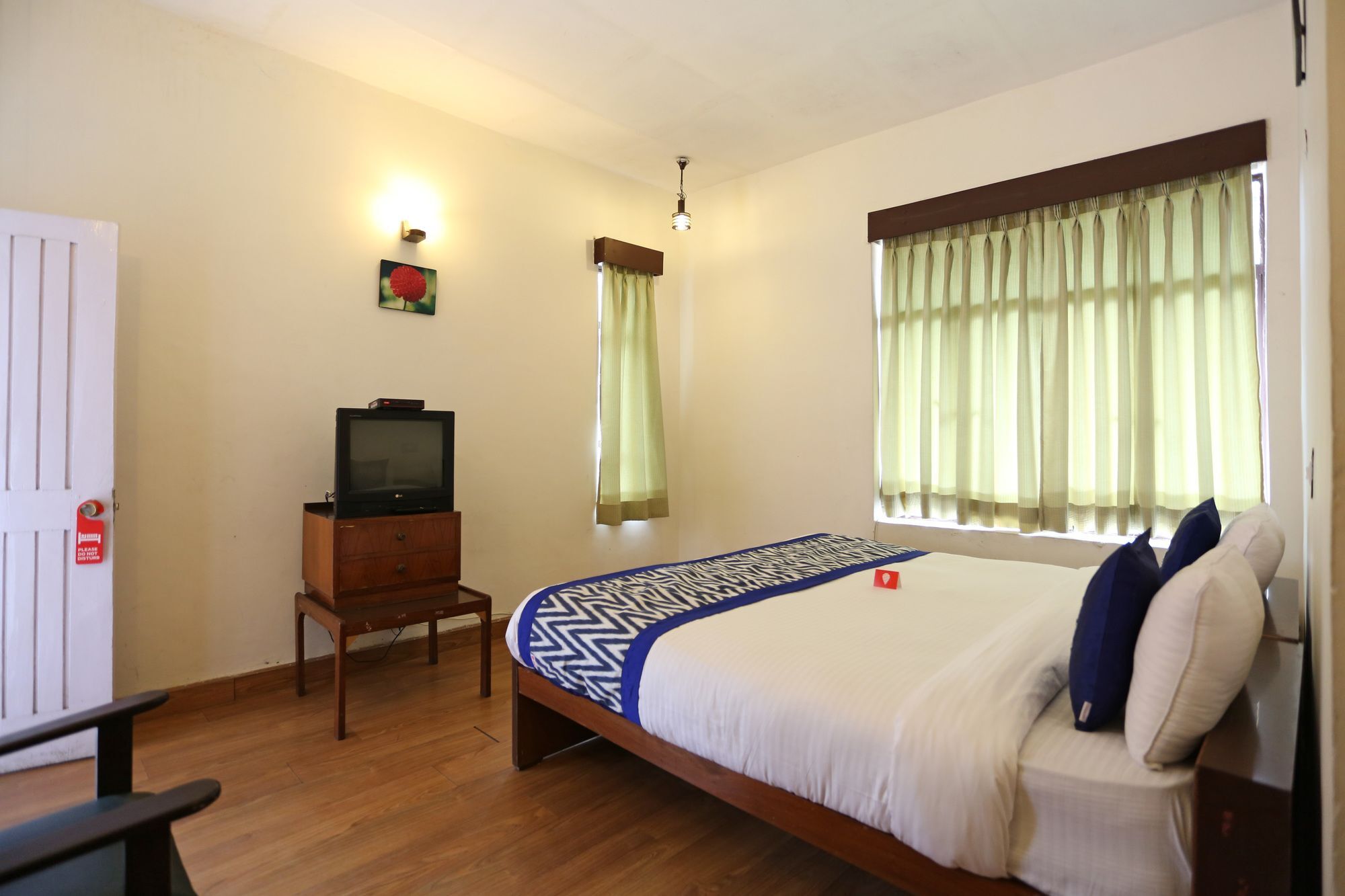 Langdale Manor Hotel Nainital Bagian luar foto